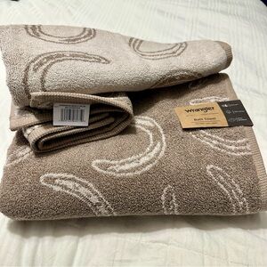 Viral Wrangler Beige Towel Set - One bath and 2 hand towels
